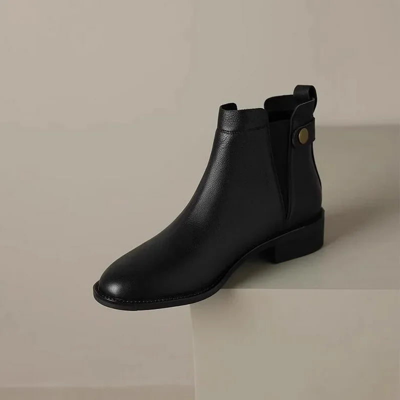 Bota Feminina Sofia De Couro Salto Quadrado