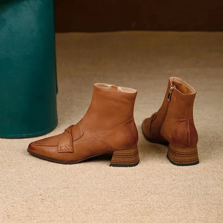 Bota Feminina Stanford de Couro Salto Quadrado
